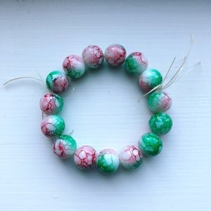 Pink, white & green marbled bead elastic bracelet